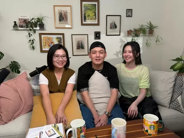 ▲張景嵐和春風是多年好友。(圖/menomeno X 人類圖畫館提供)