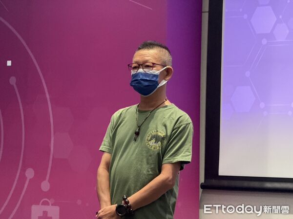 ▲黃先生罹患糖尿病,曾嚴重水腫暴增20公斤,整個人像米其林寶寶。(圖/記者許宥孺攝)