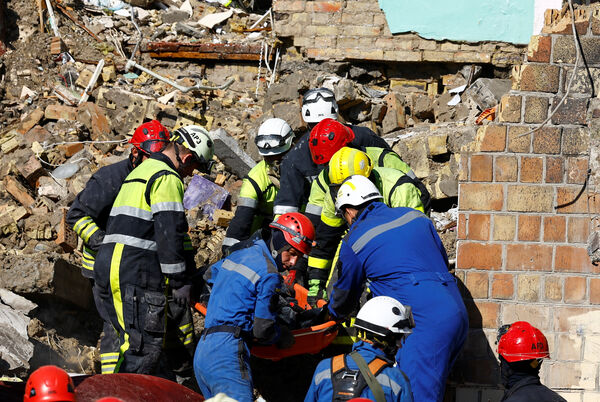 ▲▼ 俄軍鎖定烏克蘭首都基輔發動空襲。(圖/路透)