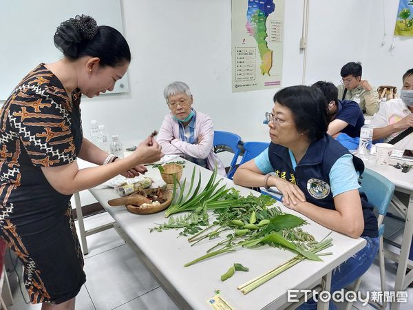 ▲移民署屏東縣服務站舉辦家庭教育課程。(圖/移民署屏東縣服務站提供)