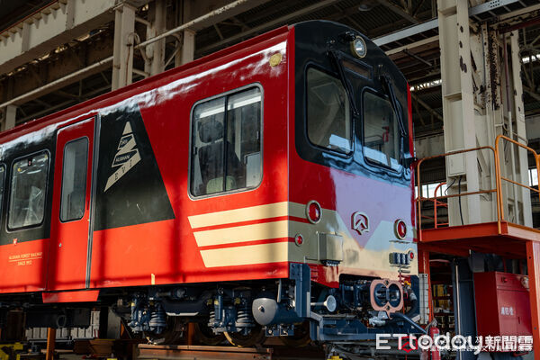 ▲▼ 阿里山林鐵高階款列車「森里號」曝光 115年投入營運 。(圖/阿里山林鐵及文資處提供)