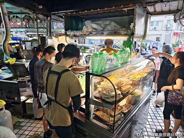 ▲▼半邊圓米粉湯香菇肉粥。(圖/部落客Darren蘋果樹旅遊玩樂誌授權提供)