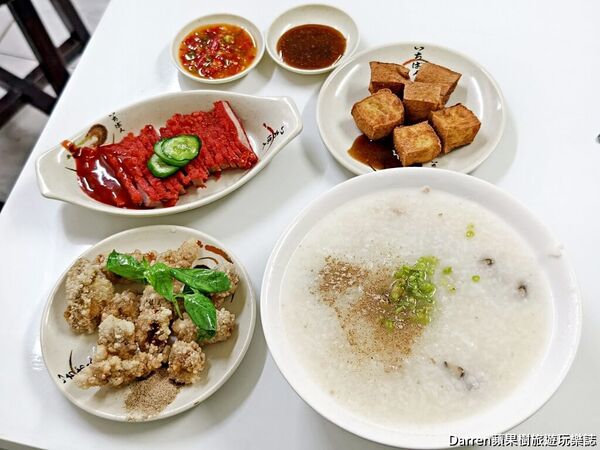 ▲▼半邊圓米粉湯香菇肉粥。(圖/部落客Darren蘋果樹旅遊玩樂誌授權提供)