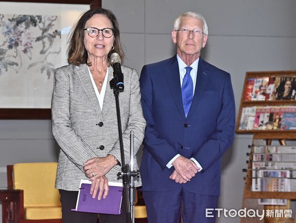▲▼ 美國聯邦參議院軍事委員會主席韋克爾(Roger Wicker)與參議員費雪(Deb Fischer)率團抵台。(圖/記者李毓康攝)
