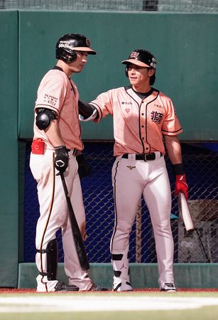 ▲▼林安可、陳傑憲接連建功。(圖/統一獅提供)