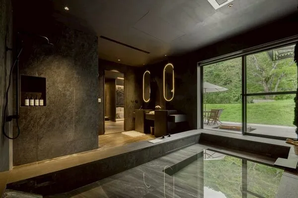 ▲易遊網和雲品國際合推行程,入住新開幕旅宿「寶桑町屋」、頂奢Villa「蘇卡利・漫活」,行程將帶領旅客造訪雲品國際全新開幕「機關車庫 Tea House 1917」風格茶館。(圖/業者提供)