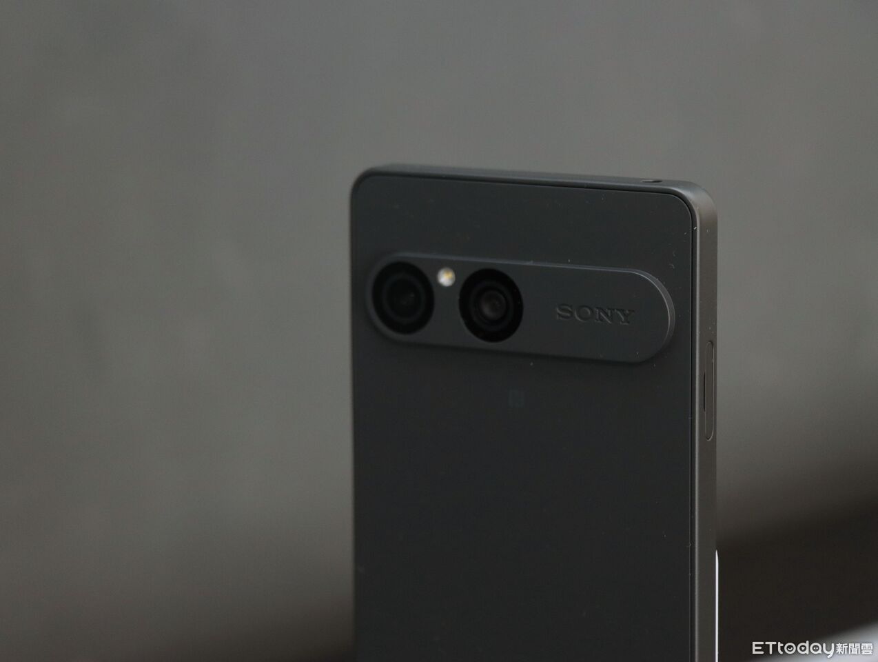 ▲▼ SONY Xperia 10 VII 。(圖/記者蘇晟彥攝)