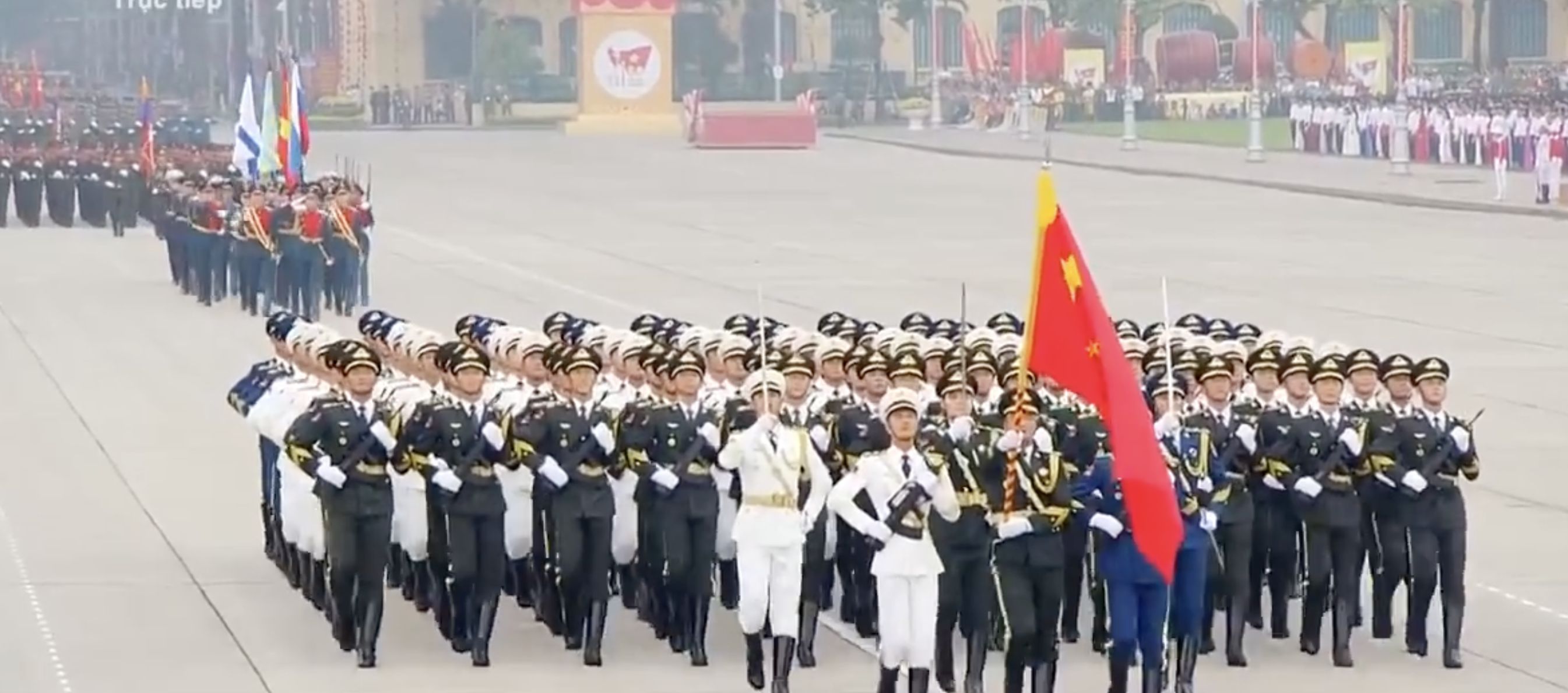 ▲越南「九二閱兵」。(圖/翻攝微博)