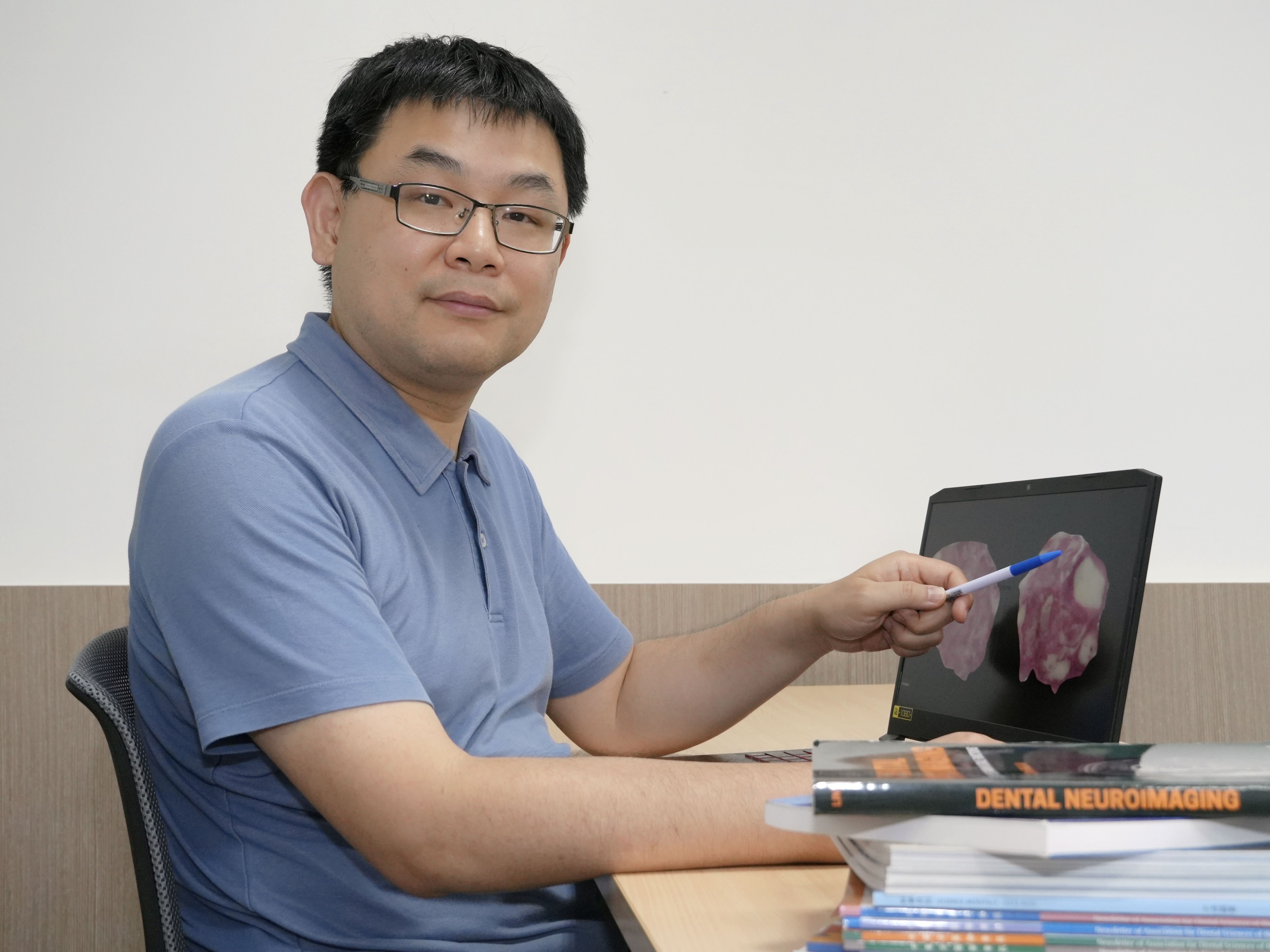 ▲▼陽明交大牙醫學系教授林嘉澍帶領研究團隊,發現咀嚼與吞嚥牽連腦神經與全身健康。(圖/陽明交大提供)