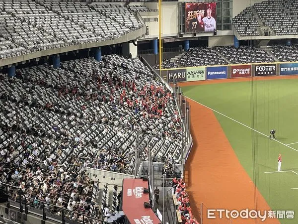 ▲▼樂天桃猿2日大巨蛋主場。(圖/記者楊舒帆攝)