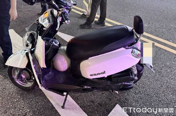 ▲▼台中逢甲商圈車禍 19歲女騎士碰撞公車送醫。(圖/記者白珈陽翻攝)