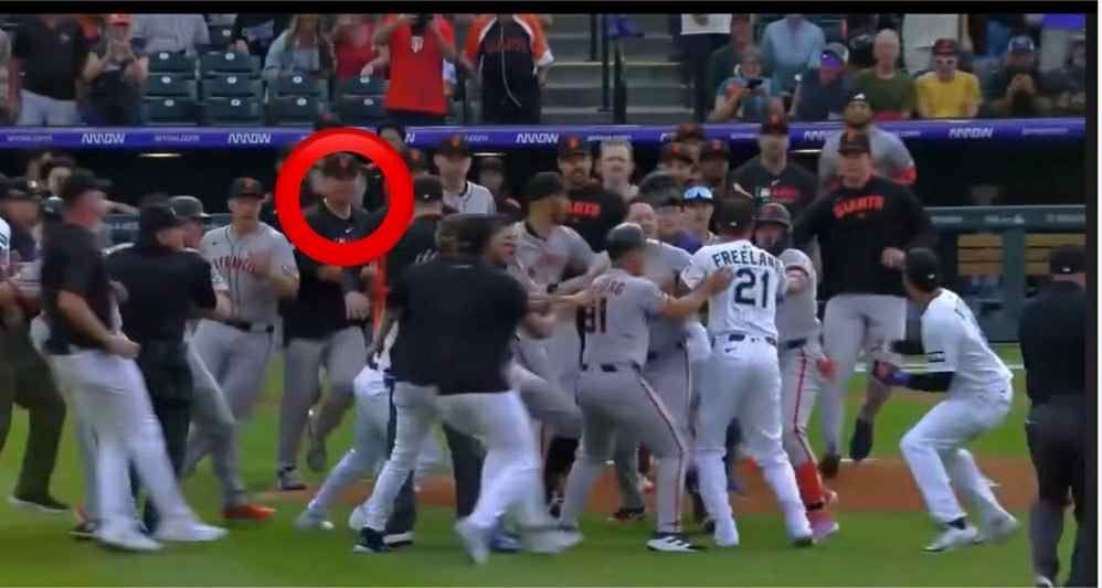 ▲▼鄧愷威解鎖大聯盟生涯首次板凳清空。(圖/截自X)