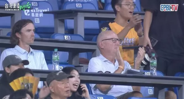 ▲李博登 爸爸 。(圖/截自CPBL.TV)