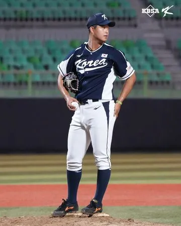 ▲朴錫珉之子朴俊鉉 。(圖/截自KBSA官方IG)