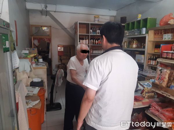 ▲▼ 嘉縣喬裝測試購菸1成3業者違法賣菸,檳榔攤違規率最高 。(圖/嘉義縣政府提供)