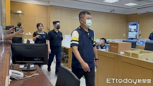 ▲▼北市警涉包庇賭博「31路大搜索」 離職記者疑插乾股同遭約談。(圖/記者劉昌松攝)