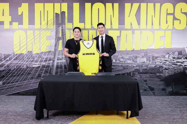 ▲小飛人林彥廷正式簽約國王,喊話想對決高中隊友高錦瑋。(圖/國王提供)