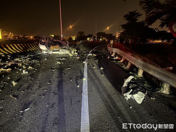 ▲▼國三自撞死亡車禍。(圖/記者陳崑福攝)
