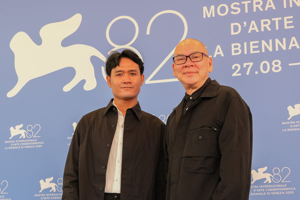 ▲《回家》劇組,(左起)製片王雲霖、監製李康生、導演蔡明亮、演員亞儂弘尚希。(圖/汯呄霖電影提供)