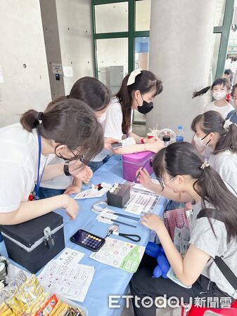 ▲台南南新國中團隊勇奪類科學競賽教案基礎組特優,學生展現跨域實作力。(記者林東良翻攝,下同)