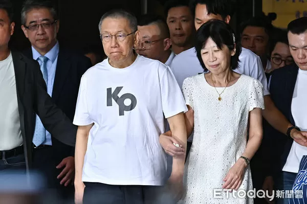 ▲柯文哲、陳佩琪。(圖/記者李毓康攝)