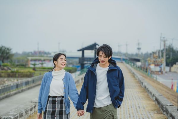 ▲初孟軒與雷嘉汭情同兄妹太熟識,在《詭鄉》首度談戀愛直呼尷尬。(圖/一群獨角鯨娛樂提供)