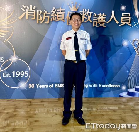 ▲台南消防局與醫療攜手,3人榮獲內政部消防署績優救護人員及醫療指導表揚。(記者林東良翻攝,下同)