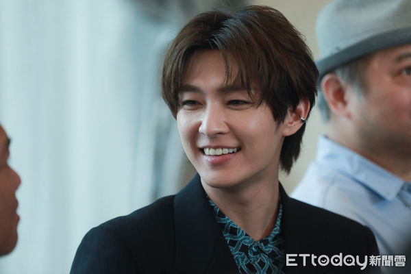 ▲▼炎亞綸 大浪娛樂發布會。(圖/記者周宸亘攝)