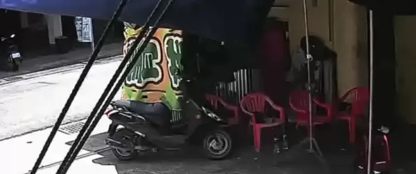 ▲林姓男子機車被偷,里港警方已掌握對象。(圖/翻拍threads -you-0103)