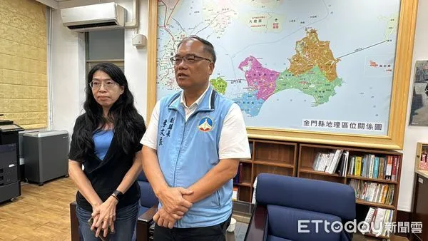 ▲金門長輩參加低價旅遊團,結果被逼消費六萬元床墊、被子。(圖/記者林名揚翻攝,下同)