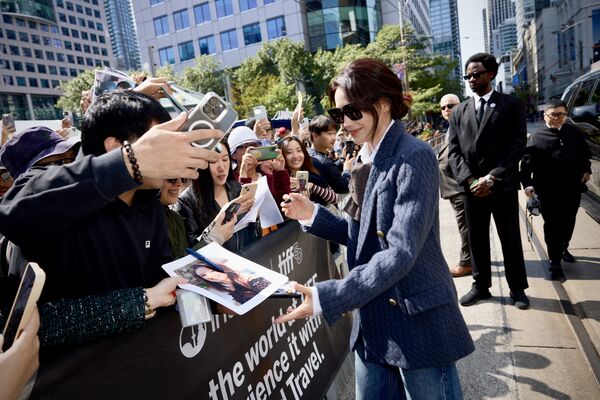 ▲《女孩》導演舒淇、監製葉如芬到多倫多國際影展。(圖/甲上提供)