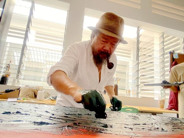 ▲見證紅色高棉歷史,柬埔寨導演潘禮德來台。(圖/海鵬提供)