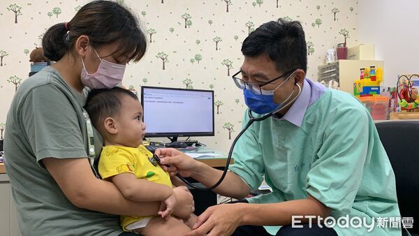 ▲台中醫院小兒科醫師李德敏,小兒科,肺炎,看診,發燒。(圖/記者游瓊華攝)