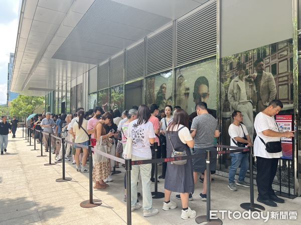 ▲不二糕餅台北快閃首日「1.5小時賣完千盒」 高雄場9/17登場。(圖/業者提供)