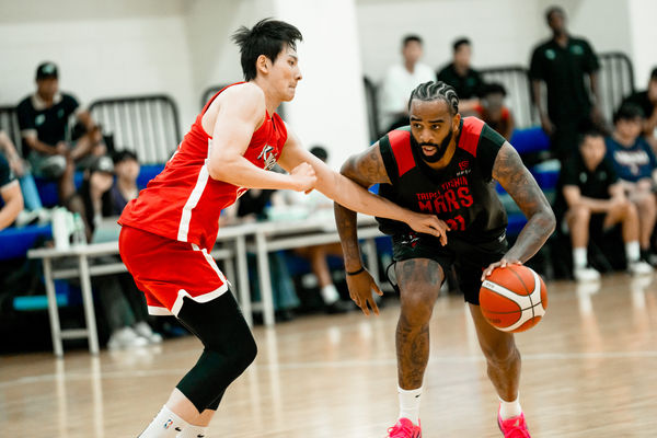 ▲謝銘駿傷癒復出首度代表戰神出賽、戰神齊曼加首次上場繳出11分、另一名新洋將基德則有12分進帳。(圖/戰神提供)