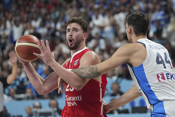 ▲希臘安戴托昆波、土耳其森根。(圖/達志影像/美聯社)