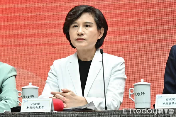 ▲▼行政院副院長鄭麗君出席「財劃法事權分配中央地方溝通行政院說明記者會」。(圖/記者李毓康攝)