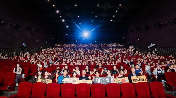 ▲《96分鐘》上映七天票房突破3200萬,主演林柏宏、宋芸樺、李李仁、蔡凡熙很感謝觀眾的支持。(圖/華影國際提供)