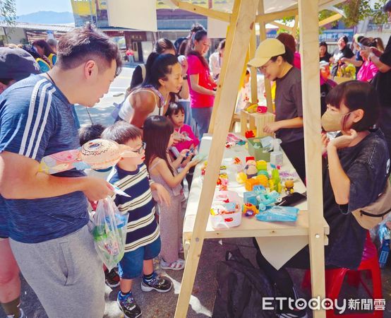 ▲基隆十全公園親子園遊會。(圖/記者郭世賢翻攝)