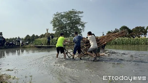 ▲「籠仔笱」是濁水溪沿岸早期農民攔水導流的重要智慧工具,在農田灌溉與水利管理上扮演關鍵角色。。(圖/記者游瓊華翻攝)