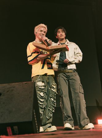 ▲▼ 婁峻碩開唱一半,派偉俊驚喜現身為他慶生。(圖/伊弗龐金有限公司提供)