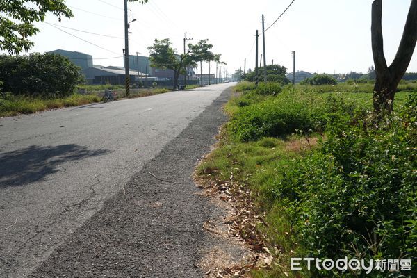 ▲雲120線道路路面老舊,縣府核撥經費助公所改善,確保人車安全。(圖/記者游瓊華翻攝)