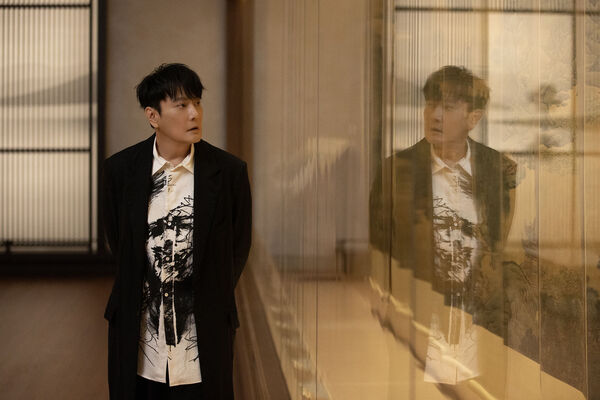 ▲▼張信哲釋出新歌〈這世的名字〉MV。(圖/潮水音樂提供)