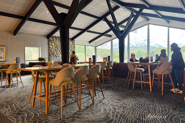 ▲▼傳聞庫克山必住飯店,入住推薦吃百匯晚餐。(圖/部落客飛天璇提供)