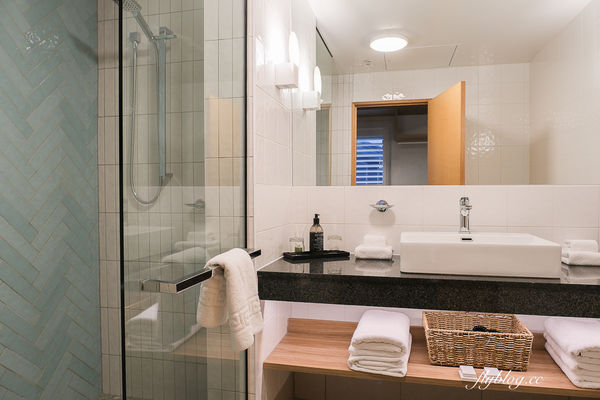 ▲▼傳聞庫克山必住飯店,入住推薦吃百匯晚餐。(圖/部落客飛天璇提供)