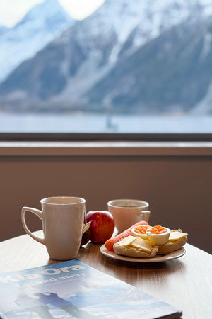 ▲▼傳聞庫克山必住飯店,入住推薦吃百匯晚餐。(圖/部落客飛天璇提供)