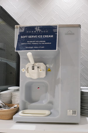 ▲▼傳聞庫克山必住飯店,入住推薦吃百匯晚餐。(圖/部落客飛天璇提供)