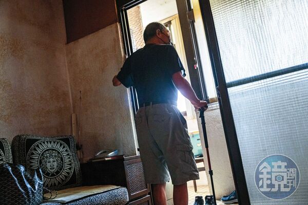 合建案一波三折,鄰居A先生希望事情能圓滿,讓他早日入住新屋。