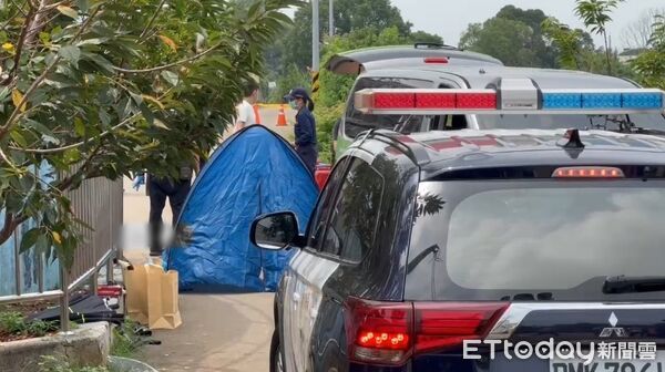 ▲▼沙鹿命案,17歲駱姓少年砍死18歲顏姓前女友,現場路面留下大片鮮血。(圖/記者白珈陽攝,下同)