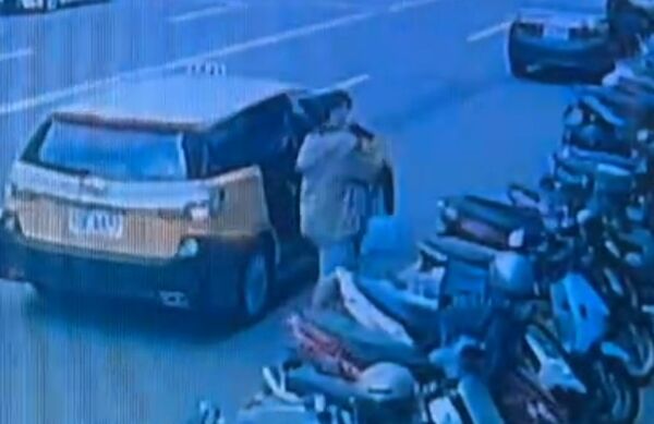 ▲17歲少年殺人女大生逃往彰化某賓館遭逮。(圖/民眾提供)